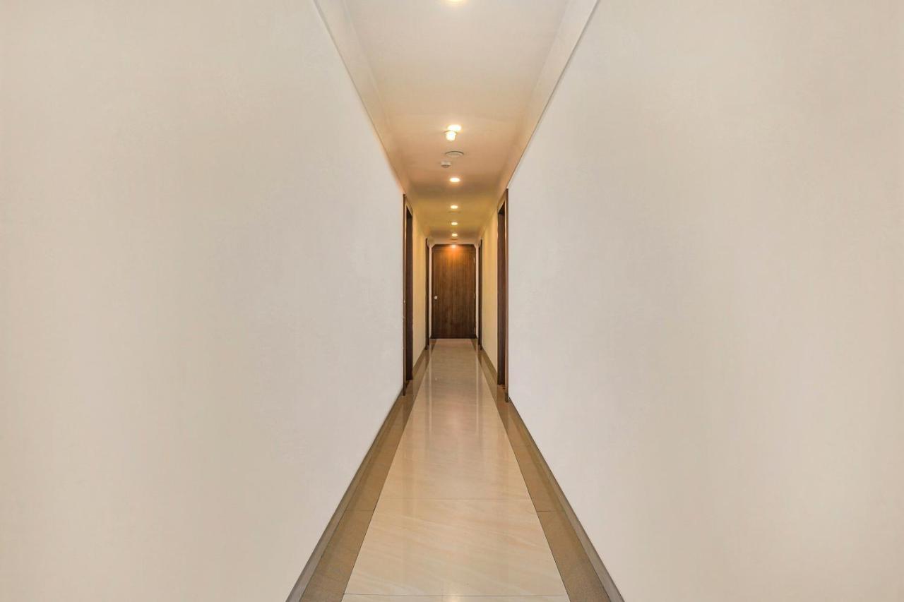 Vaccinated Staff- Townhouse Oak Hotel Silvotel อินดอร์ ภายนอก รูปภาพ