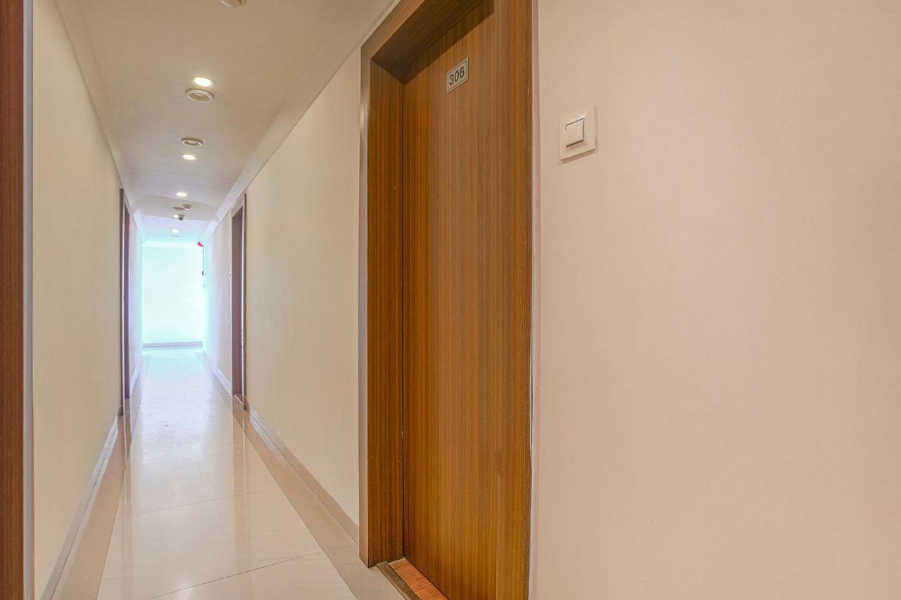 Vaccinated Staff- Townhouse Oak Hotel Silvotel อินดอร์ ภายนอก รูปภาพ