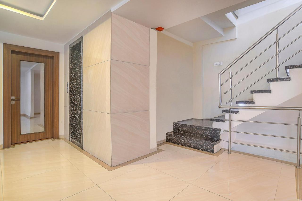 Vaccinated Staff- Townhouse Oak Hotel Silvotel อินดอร์ ภายนอก รูปภาพ
